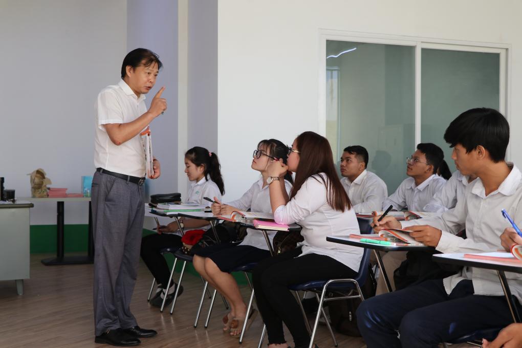 In May 2018, the Cambodian Chinese Teacher Training Center classroom was filmed in Phnom Penh, Cambodia. Photo by Xinhua News Agency reporter Mao Pengfei