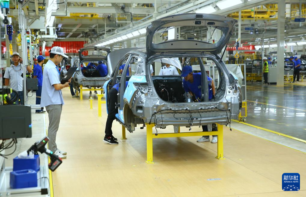 On July 4th, workers were working at the BYD Thailand factory located in Rayong Province, Thailand. Photo by Xinhua News Agency reporter Sun Weitong on page break