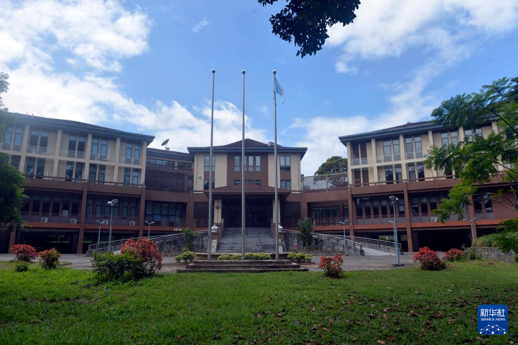 This is a photo taken on September 26th in Kandy, Sri Lanka of the China Sri Lanka Water Center Research Complex, which was built with assistance from the Chinese Ministry of Commerce. Xinhua News Agency (Photo by Jia Yang Samira)