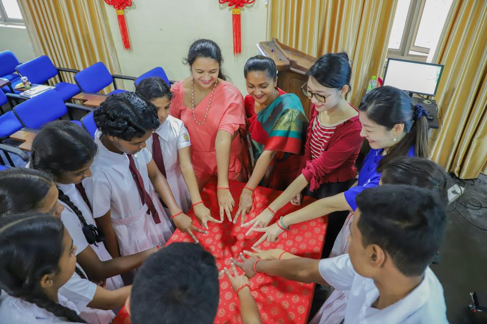 The teachers and students of the teaching point class Delevelle Middle School under the Confucius Classroom at Sablo Gamuwo University participated in the Chinese Culture Corner activity at Sablo Gamuwo University.