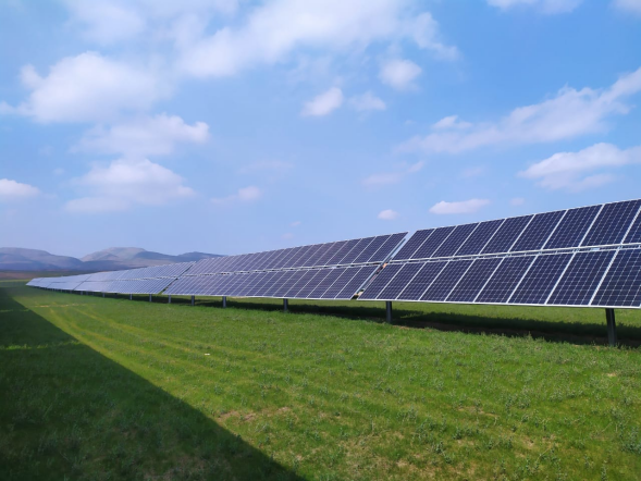 On May 20th, the benchmark project for energy cooperation and green transformation between China and Uzbekistan - the Huadian Jizak Region 500 MW photovoltaic project. (Image provided by China Huadian Group Co., Ltd.)