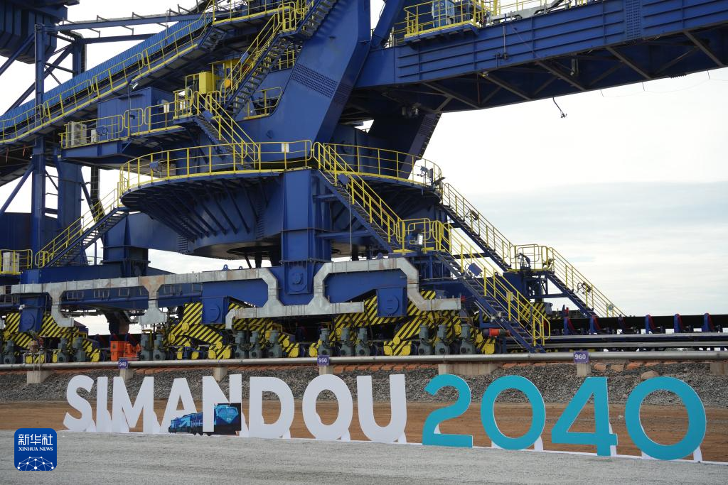 This is a corner of Maribaya Port captured on November 11th in the province of Forecaria, Guinea. Photo by Xinhua News Agency reporter Zhang Jian