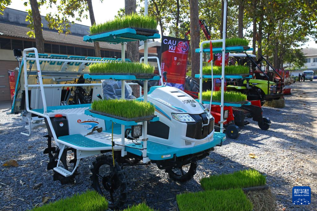 This is a Chinese made rice transplanter taken on December 2nd at the Kamphaeng Sheng campus of the Thai Agricultural University in the central Thai city of Pathum Thani. Photo by Xinhua News Agency reporter Sun Weitong