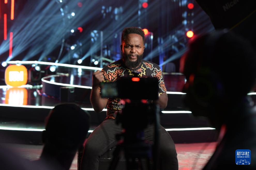 On December 29, 2025, at the final recording of the music talent show 